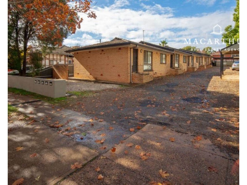 2/7 Halloran Street, Turvey Park NSW 2650
