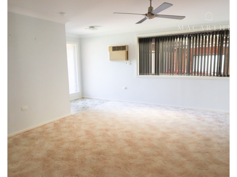 1 Jasmin Crescent, Lake Albert NSW 2650