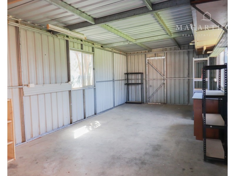 1 Jasmin Crescent, Lake Albert NSW 2650