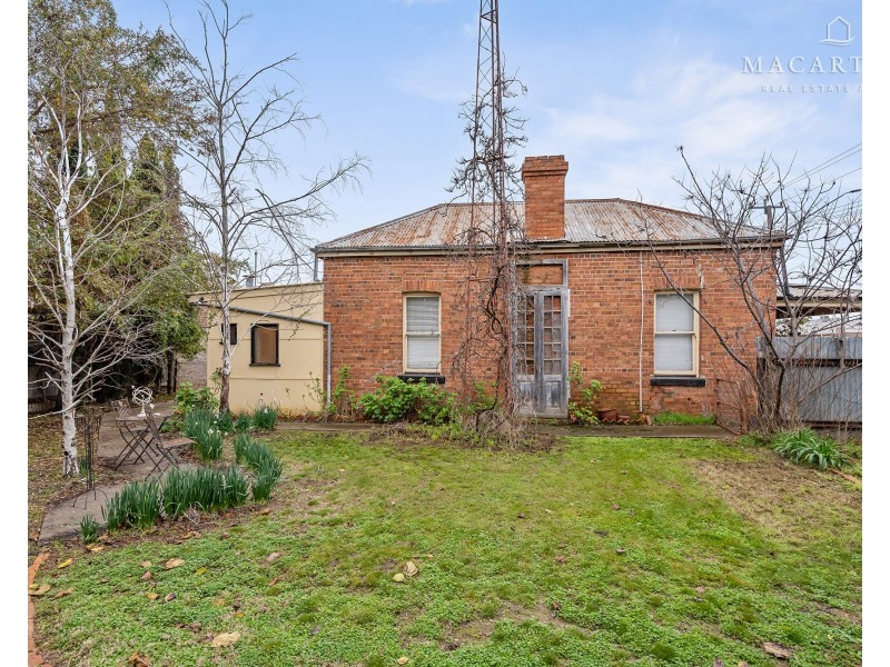 5 Matthews Street, Lockhart NSW 2656