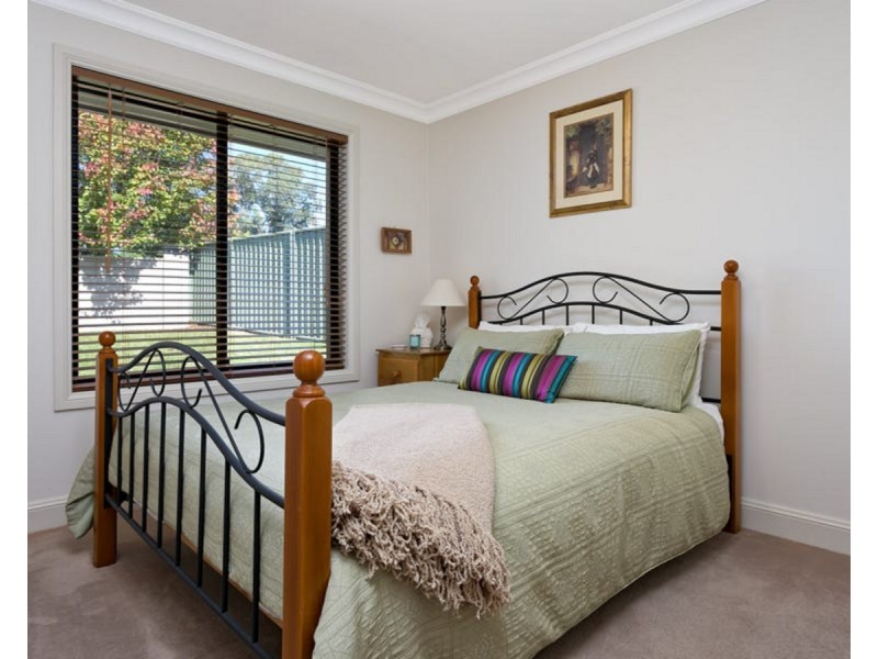 1/1 Mckeown Street, Estella NSW 2650
