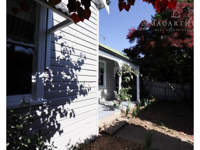 18 Evans Street, Wagga Wagga NSW 2650