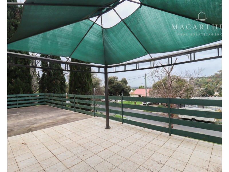 22 Warrawong Street, Kooringal NSW 2650