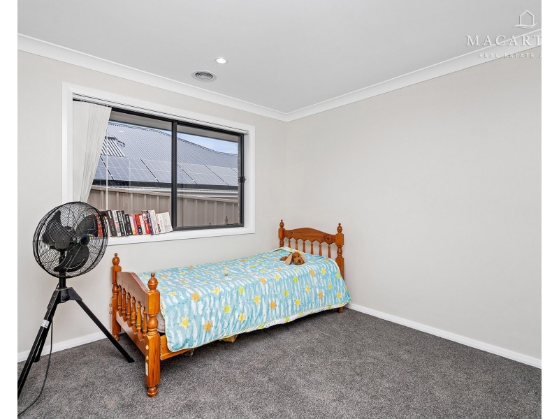 10 Nolan Street, Lloyd NSW 2650