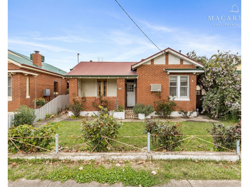 220 Gurwood Street, Wagga Wagga NSW 2650