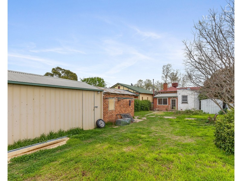 220 Gurwood Street, Wagga Wagga NSW 2650