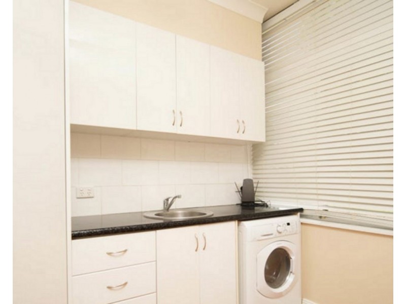 2/141 Gurwood Street, Wagga Wagga NSW 2650