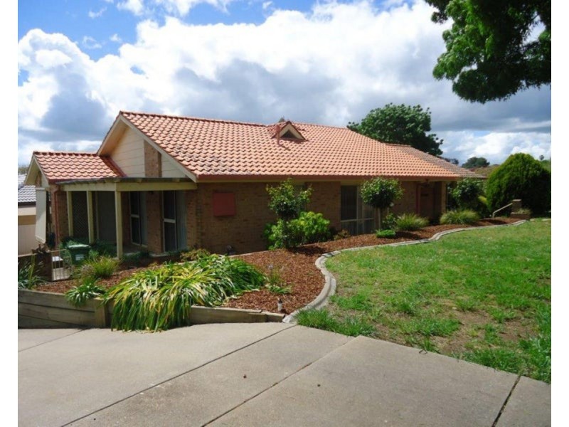 2/1 Overdale Drive, Bourkelands NSW 2650