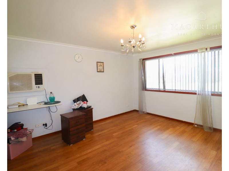 2/426 Kooringal Road, Lake Albert NSW 2650