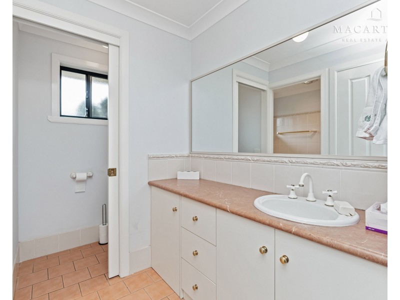 1 Illeura Road, Bourkelands NSW 2650