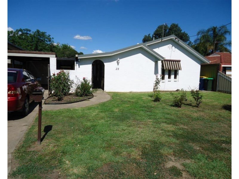 25 Mason Street, East Wagga Wagga NSW 2650