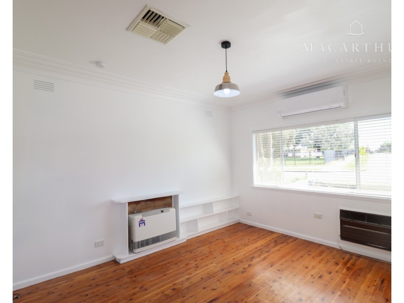 49 White Avenue, Kooringal NSW 2650