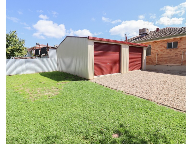 49 White Avenue, Kooringal NSW 2650