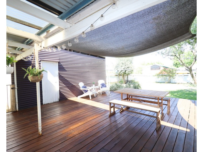 50 Heath Street, Turvey Park NSW 2650