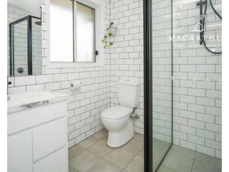 9 Gallop Avenue, Turvey Park NSW 2650