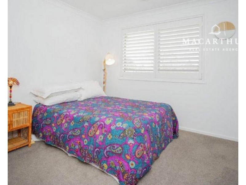 9 Gallop Avenue, Turvey Park NSW 2650