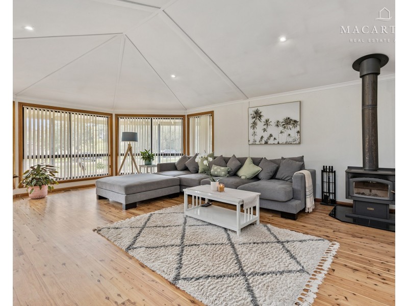 37 Alfred Street, Oura NSW 2650