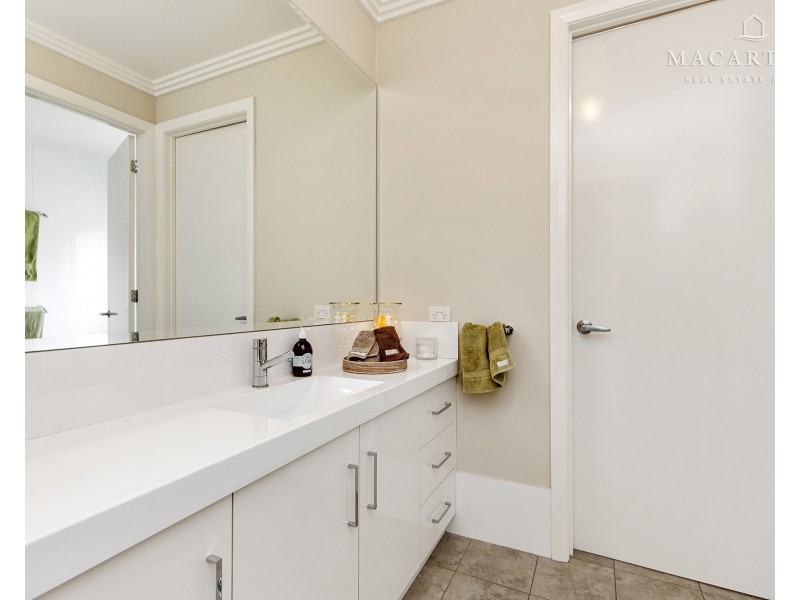 85 Brooklyn Drive, Bourkelands NSW 2650