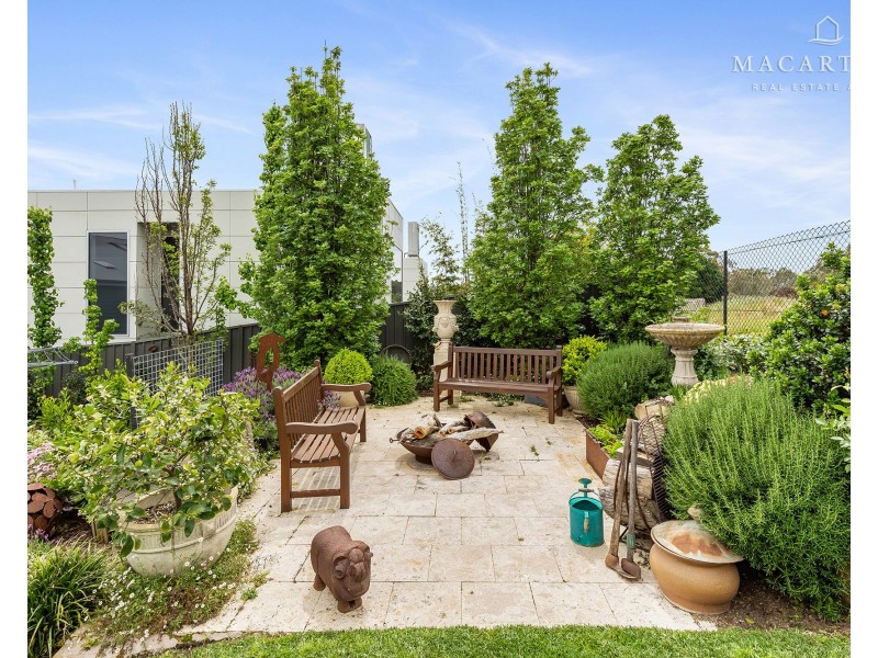 85 Brooklyn Drive, Bourkelands NSW 2650