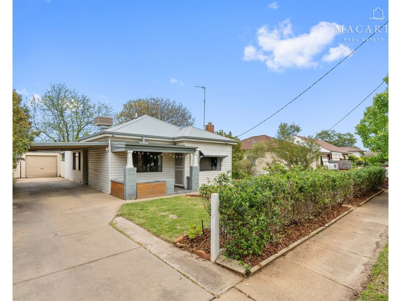 54 Gormly Avenue, Wagga Wagga NSW 2650