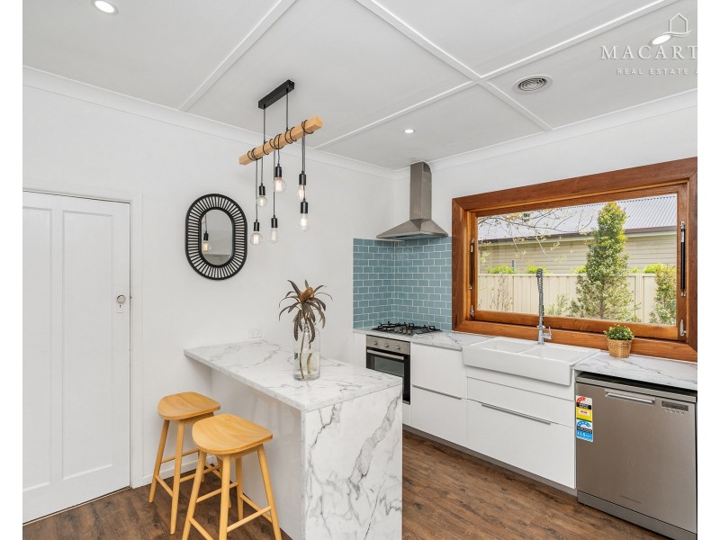 54 Gormly Avenue, Wagga Wagga NSW 2650