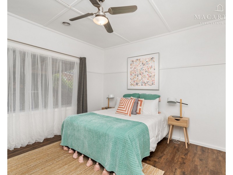 54 Gormly Avenue, Wagga Wagga NSW 2650