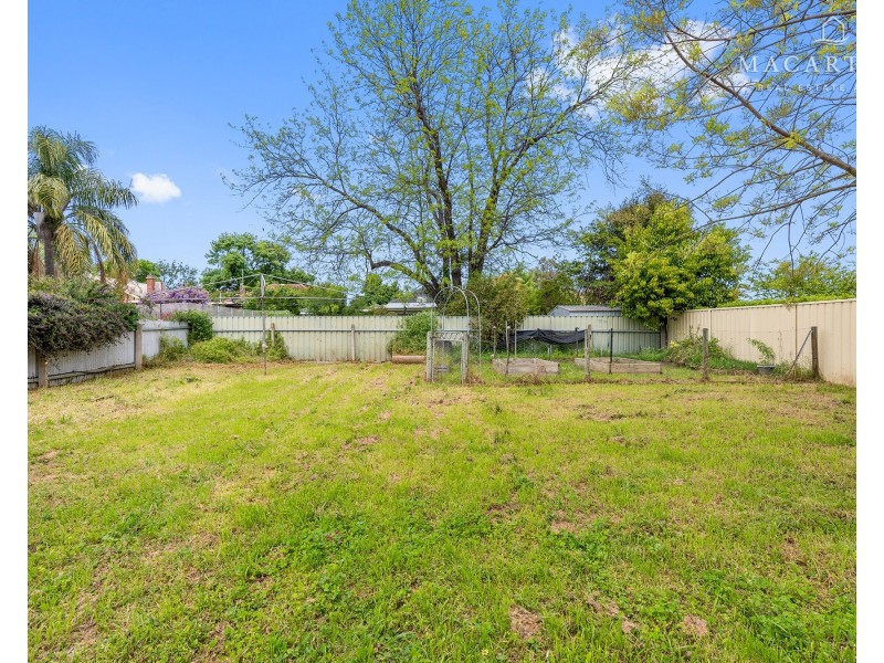 54 Gormly Avenue, Wagga Wagga NSW 2650