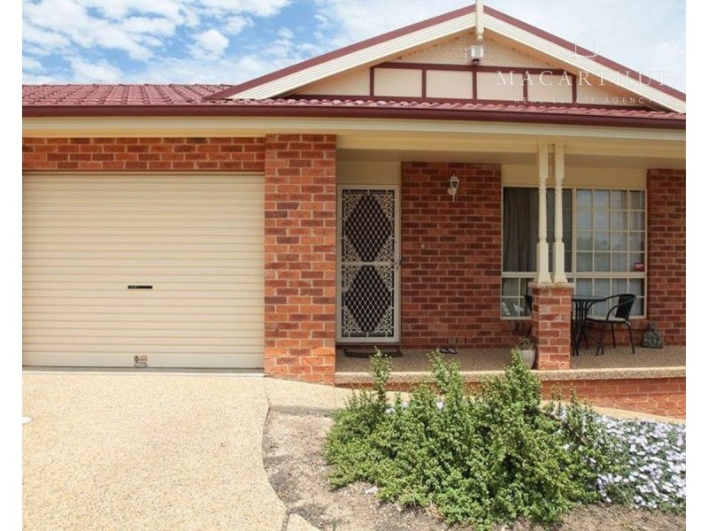 2/6 Randall Street, Kooringal NSW 2650