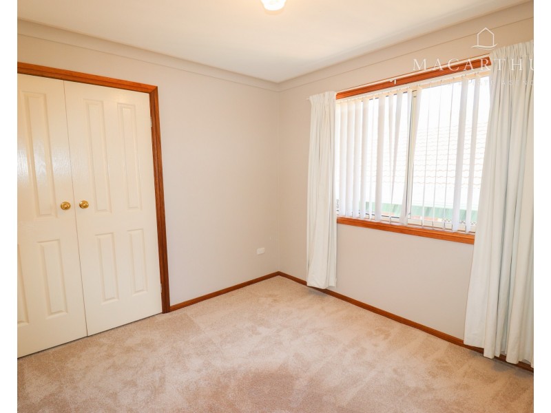 2/6 Randall Street, Kooringal NSW 2650