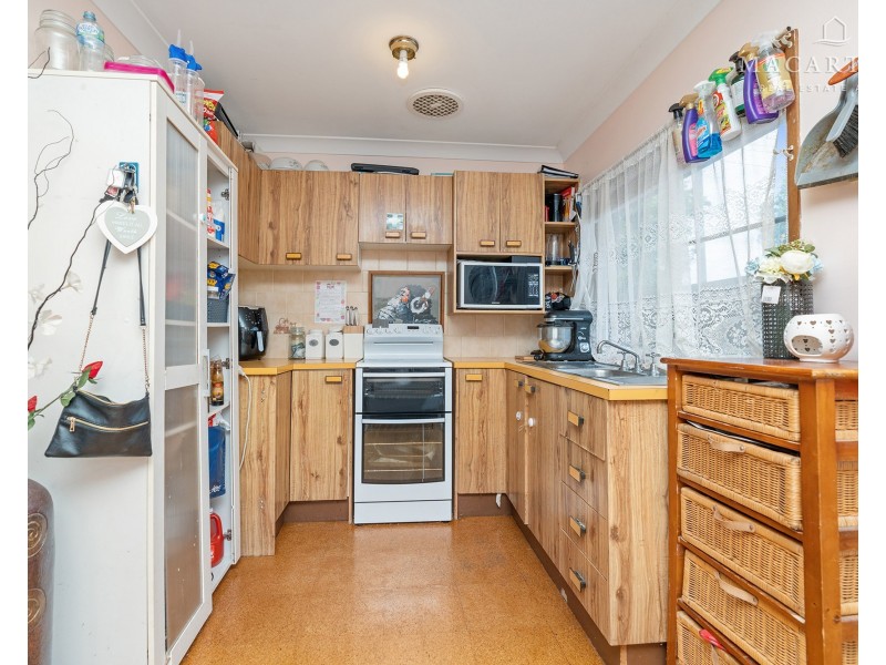 14 Crisp Drive, Ashmont NSW 2650