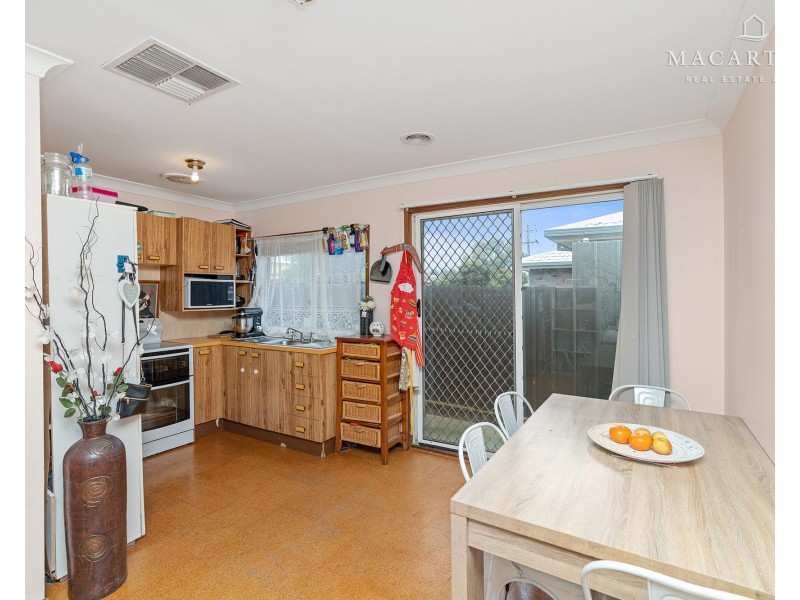 14 Crisp Drive, Ashmont NSW 2650