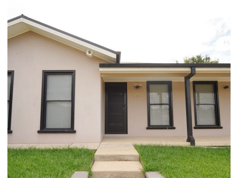 1/7 Bedervale Street, Bourkelands NSW 2650