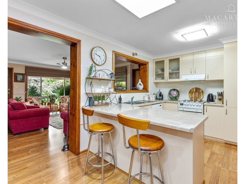 107 Balmoral Crescent, Lake Albert NSW 2650
