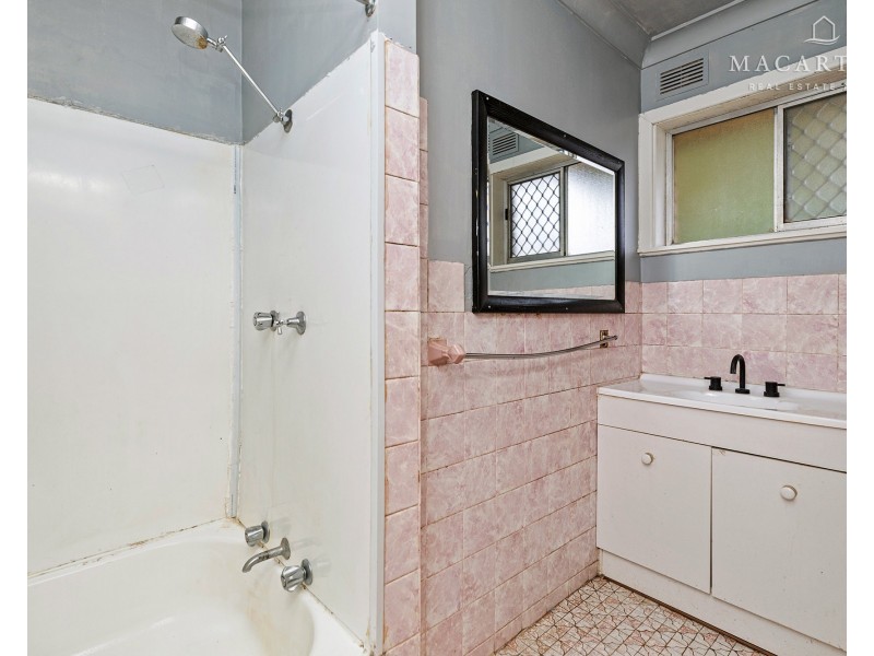 30 Macarthur Street, Ashmont NSW 2650