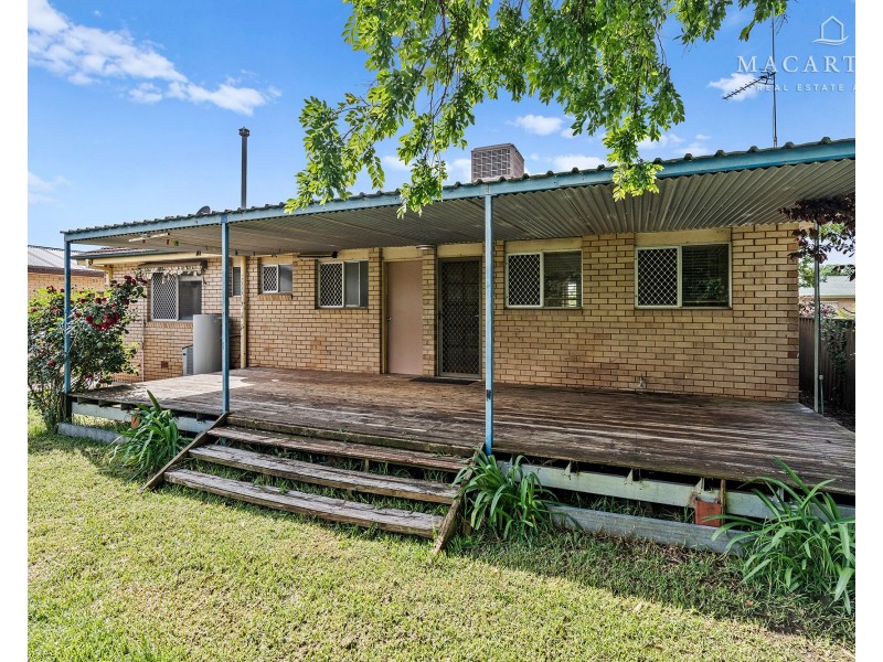 30 Macarthur Street, Ashmont NSW 2650