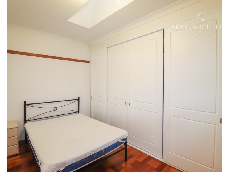 2/15 Hely Avenue, Turvey Park NSW 2650