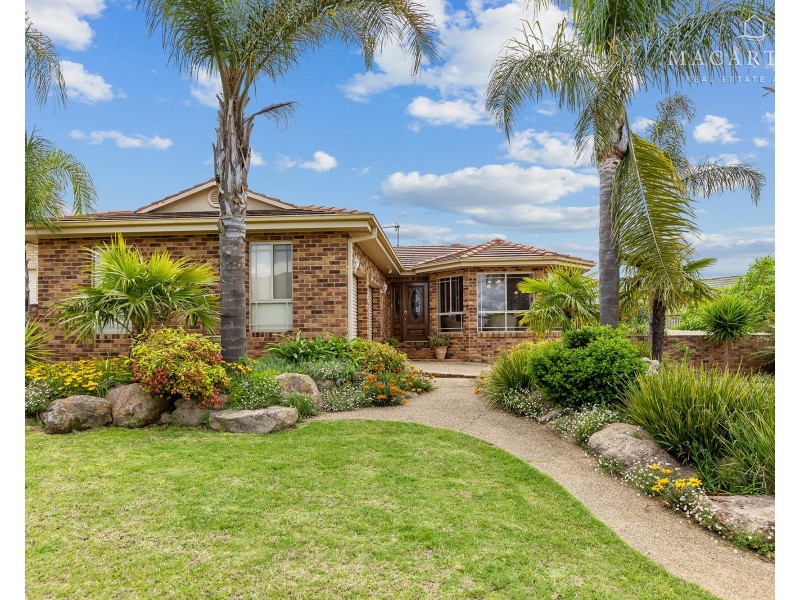 3 Fletcher Place, Kooringal NSW 2650
