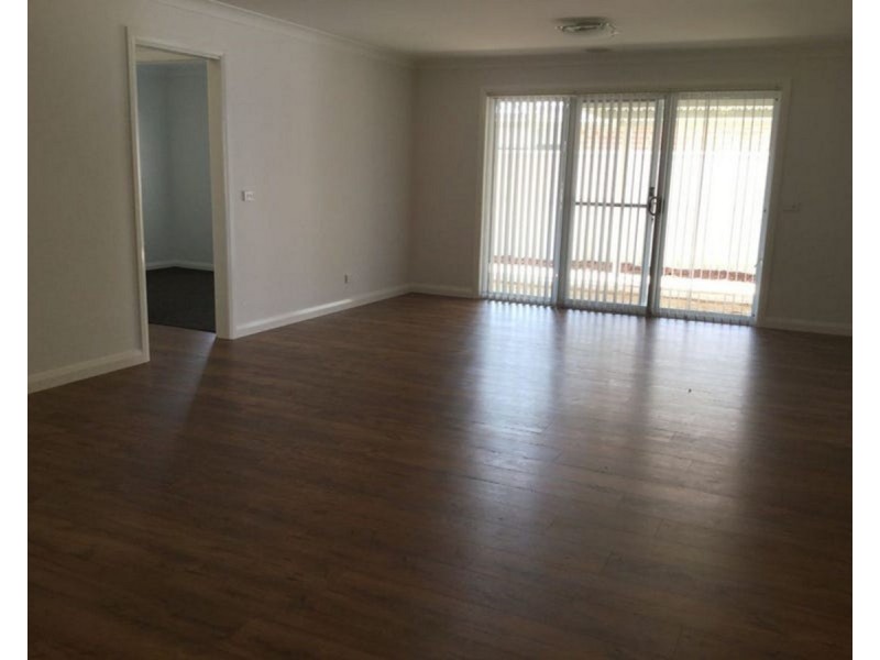 2 Mulberrygong Court, Gobbagombalin NSW 2650