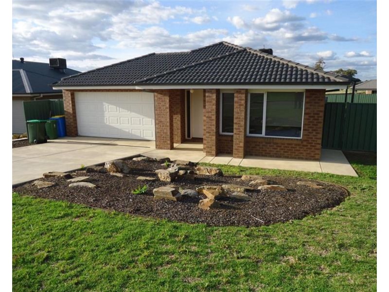 12 Paperbark Drive, Forest Hill NSW 2651