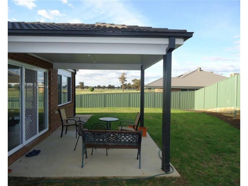 12 Paperbark Drive, Forest Hill NSW 2651