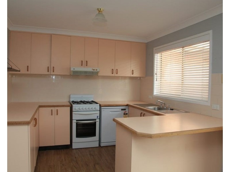 1 Doman Street, Estella NSW 2650