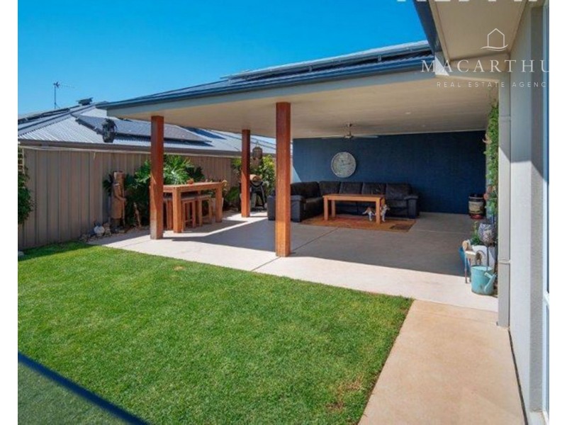 30 Mullagh Crescent, Boorooma NSW 2650