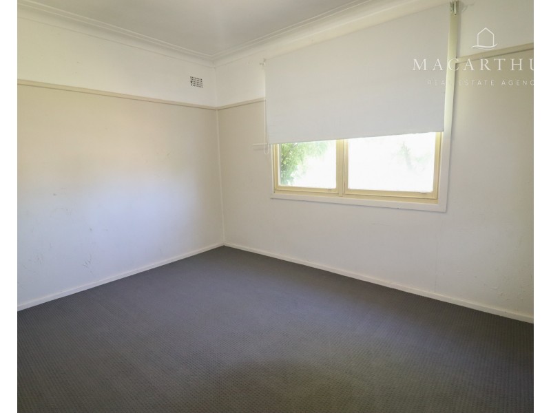 15 Mount Austin Avenue, Mount Austin NSW 2650