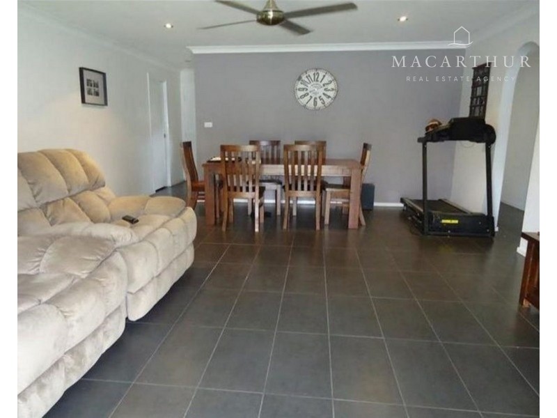 2/2 Bulolo Street, Ashmont NSW 2650