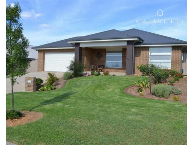 63 Kaloona Drive, Bourkelands NSW 2650