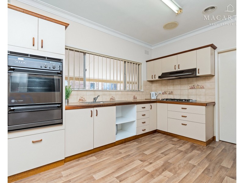 31 Raye Street, Tolland NSW 2650