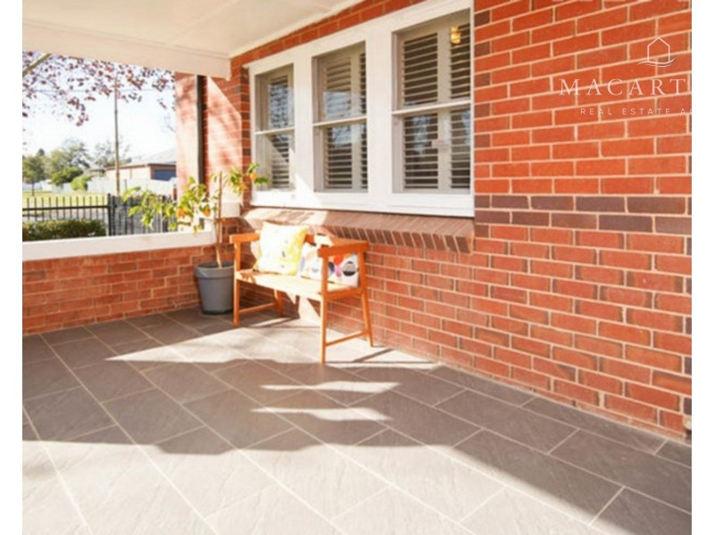 2 Rhoda Avenue, Wagga Wagga NSW 2650