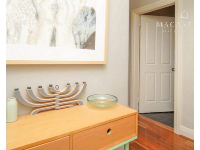 2 Rhoda Avenue, Wagga Wagga NSW 2650