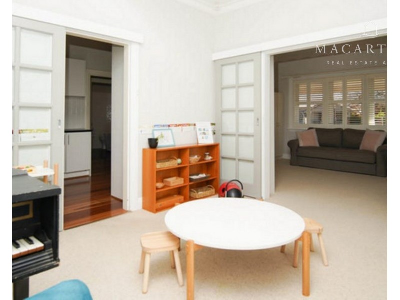 2 Rhoda Avenue, Wagga Wagga NSW 2650