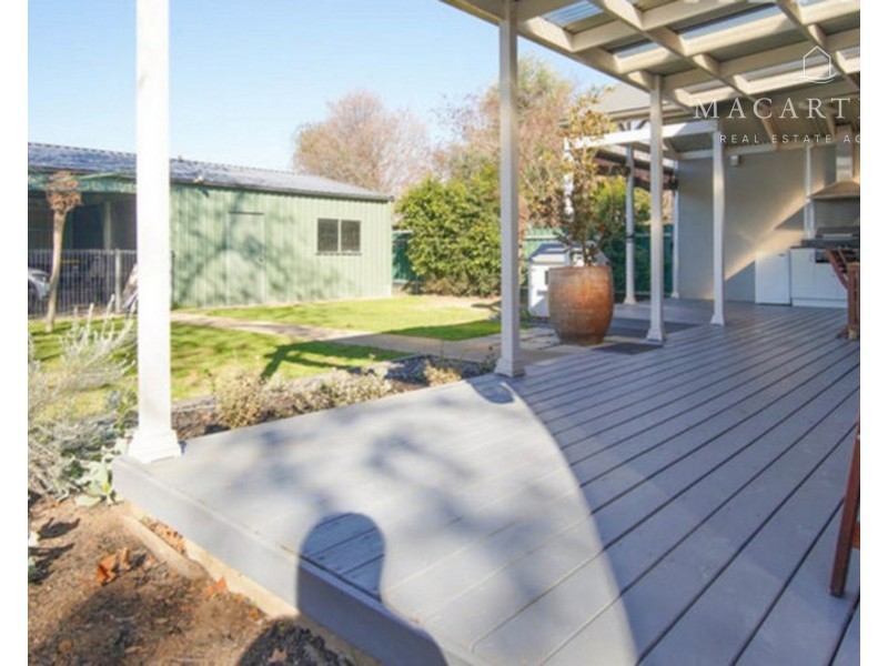 2 Rhoda Avenue, Wagga Wagga NSW 2650